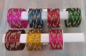 Juego de Braj Sundari de Vidrio Colorido de Primera Calidad, Braj Tradicionales Geométricos Románticos para Novia, Braj Étnicos para Boda India - Product Image 4