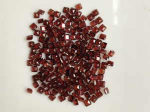 Pierre précieuse naturelle de grenat rouge de qualité supérieure, forme octogonale carrée de 4 mm, pierre en vrac pour la fabrication de bijoux, bagues, pendentifs, boucles d'oreilles, artisanat - Product Image 1