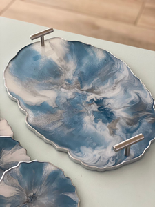 Bandeja de Servicio Decorativa de Resina, Diseño Artesanal de Alta Calidad, Personalizada, para Hogares y Restaurantes, de la India - Product Image 3