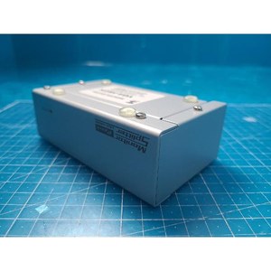 Amplificador de Señal VGA de Alta Resolución VGA-HR2K de Sanwa Supply, Usado, Piezas de Equipos Semiconductores Legados - Product Image 1