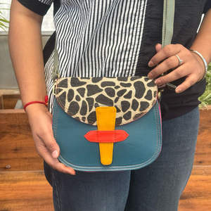 Bolso de hombro de cuero reciclado con estampado de animales, bolso Interior de cuero de colores con doble solapa, bolsos cruzados elegantes convertibles para mujer - Product Image 4