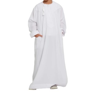 Nouveau design OEM : Thobe/Thawb islamique pour hommes, col montant, manches régulières, en coton, coupe modeste, avec robe assortie pour enfants - Product Image 1
