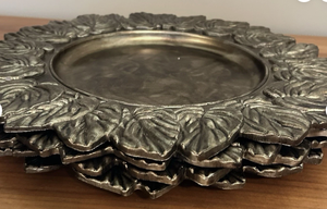 Assiette de présentation vintage en étain à motif de feuille, style antique, pour la décoration de table de mariage, vaisselle décorative, vente en gros - Product Image 3
