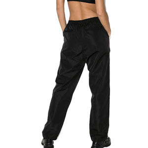 Conjunto Casual de Dos Piezas para Mujer, Shorts por Encima de la Rodilla, Hecho a Medida, con Cierre, 100% Algodón, Chaqueta Deportiva Cortavientos - Product Image 3