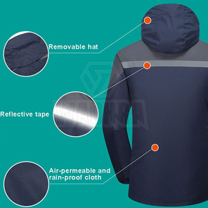 Best quality Customized <b>Stand</b> Collar Front Logo Hooded Light <b>Weight</b> Breathable Winter Softshell Jacket for Men - Product Image 3
