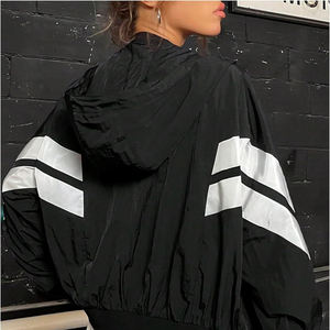 Chaqueta Cortavientos Delgada de Lona Negra para Mujer, Estilo Urbano Deportivo, con Cierre, Ligera, Moderna, Diseño de Parches, Antiarrugas - Product Image 3
