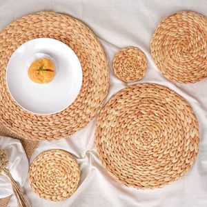 Tapis en jacinthe d'eau traditionnels vietnamiens faits à la main, écologiques, 38 cm de diamètre, résistants à la chaleur, décoration naturelle pour table de cuisine Dai Ngan - Product Image 2