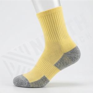 Thick Cushion Running <b>Socks</b> Quarter <b>Sports</b> <b>Men</b> Athletic Breathable High Impact Support Gym Workout Durable Customized Color - Product Image 3