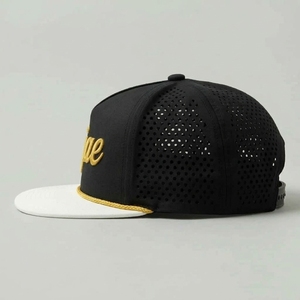 Casquettes de golf personnalisées OEM à 7 panneaux, perforées, découpées au laser, à visière plate et structurées, ODM, faible MOQ, usine de casquettes - Product Image 4