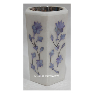 Brûleur à Bakhoor en marbre blanc naturel de forme carrée avec incrustation de nacre rose, surface lisse et brillante, idéal pour offrir en cadeau. - Product Image 3