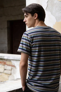 Camiseta '' SOSH 4 '' para Hombre, Diseño a Rayas - Product Image 3