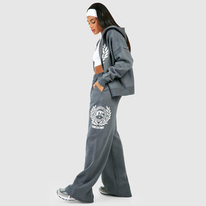 Conjuntos Deportivos de Dos Piezas para Mujer, Personalizados OEM, de Algodón Estampado, con Pantalones Acampanados de Felpa Francesa, para Invierno - Product Image 2