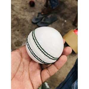 Balle de cricket en cuir de qualité supérieure, quatre pièces, coutures solides, durable, balle de match professionnelle - Product Image 2