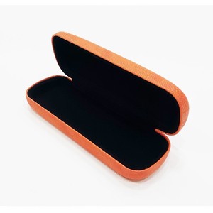 กล่องใส่แว่นตาทรงสี่เหลี่ยมสีส้มกึ่งแข็ง - Product Image 1