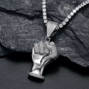Colgante de puño de moissanita de plata 925 chapado en rodio, estilo hip hop, para uso diario, colgante bling de rapero, joyería de moda para hombre - Product Image 5