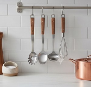 Ensemble d'ustensiles de cuisine 6 pièces en acier inoxydable avec manches en bois, article de table, idéal pour la cuisine - Vente chaude - Product Image 6