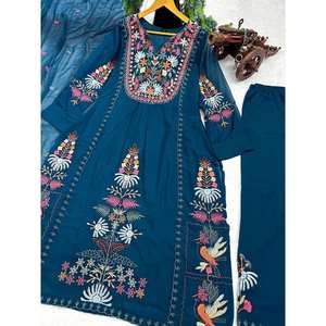 ชุดทางการผ้าจอร์เจียปักลายทำงานด้านล่างกับ dupatta rama - Product Image 3