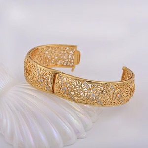 Vintage Women's Dubai Imitation Pearl Crystal Rhinestone Bridal Bangle Bracelet Set for <b>Wedding</b> Party - Product Image 3