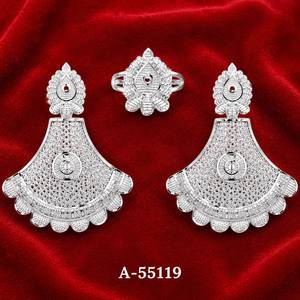 MOLL JEWELLERS Boucles d'oreilles en forme de couronne en filigrane plaqué or, corail et perles d'imitation pour femmes, bijoux de fête et de mariage 55168 - Product Image 5