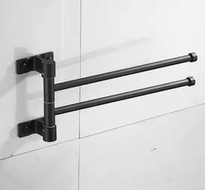 El portarrollos de metal aporta un toque subtil de lujo. Los portarrollos de metal se mantienen estables incluso cuando se colgan varias toallas. - Product Image 2