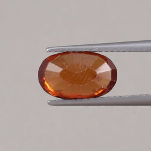 พลอยเฮสโซไนต์สีแดงธรรมชาติทรงรี 3.33 กะรัต ขนาด 11.5x7 มม. สีอ่อน |   เครื่องประดับอัญมณีเคลือบแว็กซ์/น้ำมัน ขายส่ง ได้รับการรับรองจาก IGI - Product Image 3