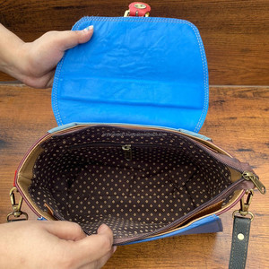 Bolso de Cuero Reciclado Hecho a Mano con Estampado Animal para Mujer, Bandolera Pequeña de Colores Occidentales, Bandolera con Correa PARA EL Hombro - Product Image 6