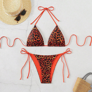 Conjunto de Bikini de Talla Grande con Estampado Floral para Mujer, Escote sin Espalda, Braguitas Hipster, Decoración de Cristales, Traje de Baño Elástico de Spandex y Poliéster - Product Image 3