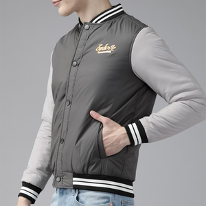 แจ็คเก็ตพัฟเฟอร์รุ่นลิมิเต็ดอิดิชั่นสำหรับผู้ชาย สไตล์ลำลอง ผลิตจากโพลีเอสเตอร์และผ้าฝ้าย ปิดด้วยกระดุม ลายพิมพ์ปักไหมเชนีล ดีไซน์แพทช์แบบสั่งทำพิเศษ - Product Image 2