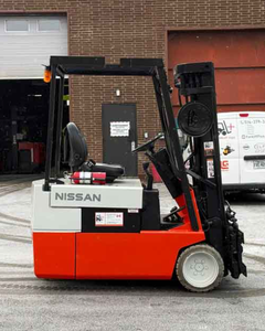 Sit <b>Down</b> 3 wheel Electrics Forklift NissanOT50 4150 lbs - Product Image 2