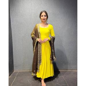 Vestido Anarkali XL para Fiesta, Poliéster con Trabajo de Hilo y Lentejuelas, Aspecto Elegante - Product Image 3