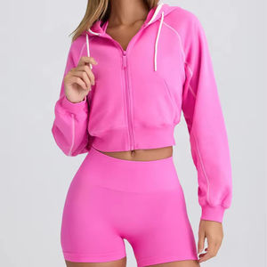 Ensemble deux pièces : sweat à capuche court zippé à épaules tombantes en molleton bouclette personnalisé, style nouveau, et short taille haute avec deux poches latérales - Product Image 5