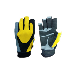 Gants de navigation avancés conçus pour une adhérence supérieure sur surface humide, un confort optimal et des performances fiables en conditions de navigation en haute mer - Product Image 1