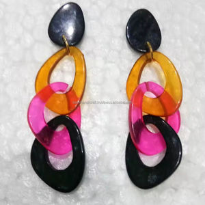 Pendientes de resina con esmalte Pendientes de resina con resina epoxi Pendientes con arcilla polimérica - Product Image 1