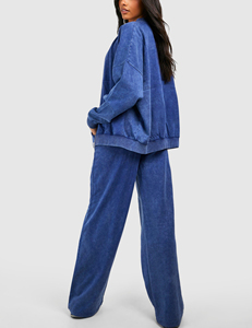 Ensemble de survêtement 2 pièces pour femme, automne, col roulé, coupe courte, effet délavé, motif lettres, grandes tailles, personnalisable avec logo - Product Image 2