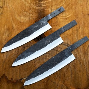 Cuchillos al por mayor UA Supplies: Cuchillos de hoja fija de grado industrial con punta caída, acero de alto carbono, mango de madera, 8 pulgadas de largo total. - Product Image 1