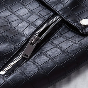 Veste en cuir texturé pour homme, coupe-vent, confortable, écologique, design tendance et urbain, sur mesure - Product Image 5