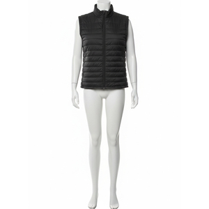 เสื้อกั๊กคุณภาพสูง น้ำหนักเบา ทรงบับเบิ้ล ผลิตจากโพลีเอสเตอร์ 100% ไม่มีแขนเสื้อ บุด้วยใยสังเคราะห์ 150 กรัม พร้อมซิปที่กระเป๋าและด้านหน้า - Product Image 1