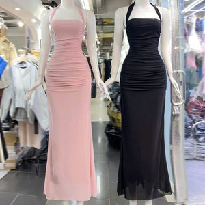 Robe longue unie sexy pour femme, taille naturelle, manches courtes, simple, élégante, confortable et décontractée pour les événements formels - Product Image 3