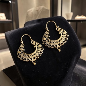 Pendientes de latón con mandala de diseño exagerado para mujer, a la moda, al por mayor, precio económico - Product Image 1