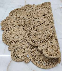 Tapis rond en jute tressé artisanal, décoration de sol en fibres naturelles de style bohème - Product Image 3