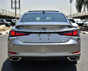 รถยนต์เล็กซัส ES350 ซีดาน รุ่นเอ็กเซคคิวทีฟ ดีลักซ์ ลักชัวรี ปี 2026 - Product Image 2