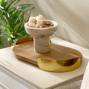 Nueva Bandeja de Servicio Metálica con Patrón Grabado, Diseño Vintage Hecho a Mano para Uso Decorativo en Bares, Restaurantes y Hoteles - Product Image 5