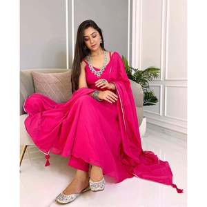 ชุดของผู้หญิงที่สวยงามชุดที่สง่างามกับ dupatta สำหรับงานปาร์ตี้ - Product Image 3