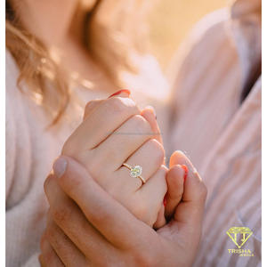 Bague de fiançailles de luxe en diamant de laboratoire taille poire VVS, en argent sterling 925, bijou de mariage classique et élégant - Product Image 3