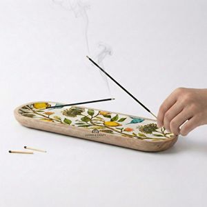 Elegante Quemador de Incienso Árabe Bakhoor, Diseño Floral de Madera Moderno, Perfecto para Incienso Tradicional e Ideal para Hogares de Oriente Medio - Product Image 1