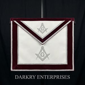 Tablier maçonnique de luxe Past Master en velours bleu avec broderie à la main en fils d'or, Régalia de Grande Loge, Tablier de cérémonie maçonnique personnalisé - Product Image 3