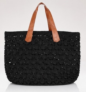 Bolso de Mano de Ganchillo Rosa Estilo Bohemio con Parte Superior Abierta para la Playa de Verano - Product Image 5