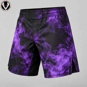 Shorts de combat MMA personnalisés avec des impressions uniques, 100% polyester, séchage rapide, construction flexible, finition de qualité pour les équipes sportives - Product Image 2