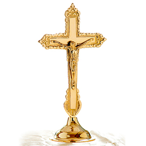 Crucifijo de pie de latón chapado en oro |   Cruz de Altar Católica para Iglesia – DOUBLE VEE EXPORTS - Product Image 1