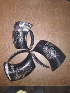 Jarra de Cuerno Natural de Alta Calidad, Estilo Medieval Vikingo, para Bebidas, Ideal para Fiestas - Product Image 1